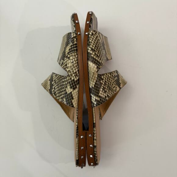 Marc Fisher Jaylin Sandal Size 10 Snakeskin Double Strap Flats Square Toe Studs - Picture 3 of 8